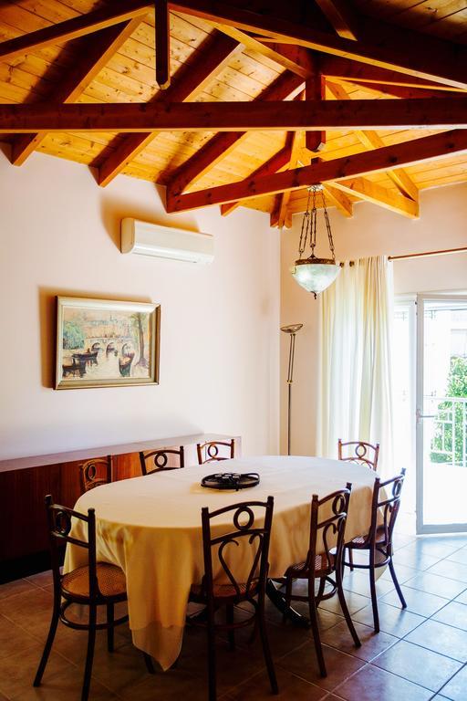 Loft Near The Beach Λουτράκι Εξωτερικό φωτογραφία